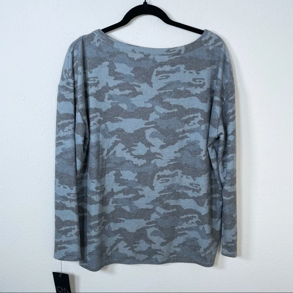 Chaser Camo Pullover Sweater Sz Medium